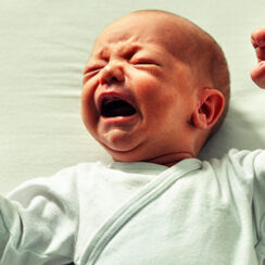 ¿Cómo tranquilizar a un bebé después de recibir una vacuna?